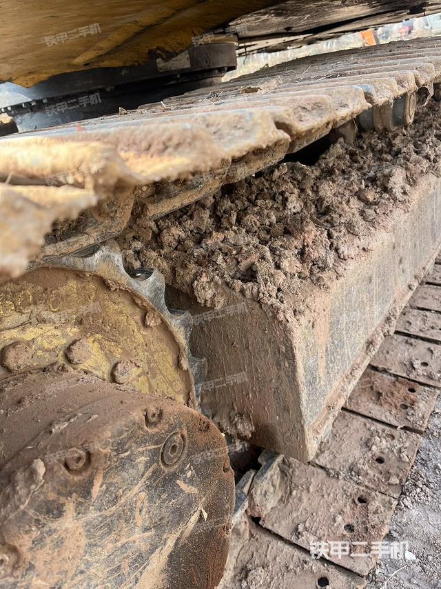 單側履帶整體(整機外觀) 單側履帶整體(整機外觀)