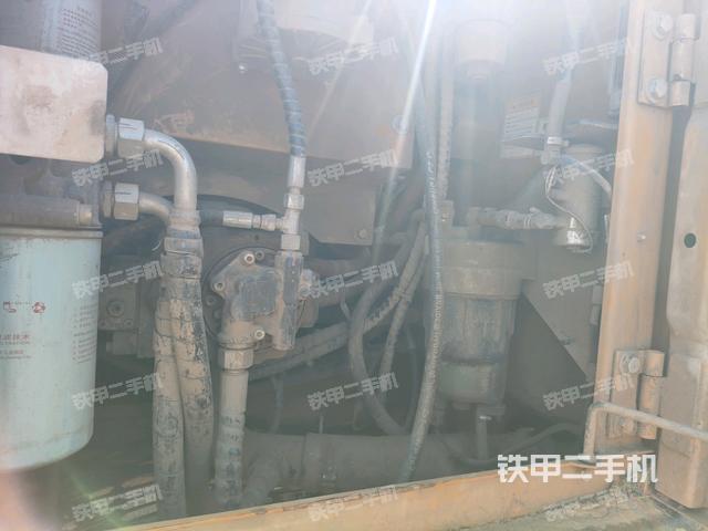 液壓泵斜45?左(大件艙室) 液壓泵斜45?左(大件艙室)