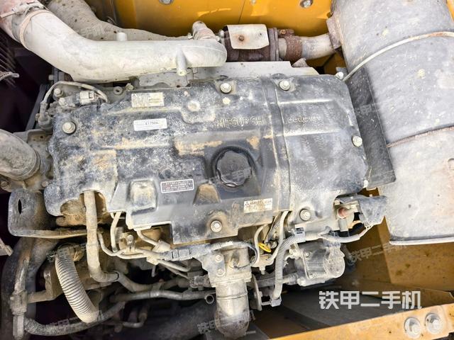 氣門室蓋螺絲特寫（上車部件）