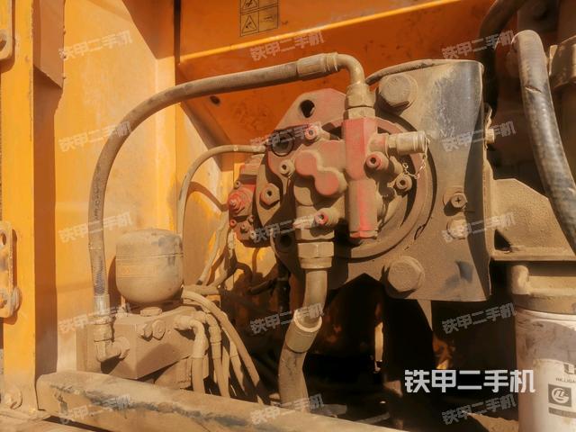 液壓泵斜45?左(大件艙室) 液壓泵斜45?左(大件艙室)