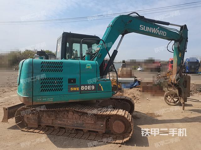 整機右后45°（整機外觀）