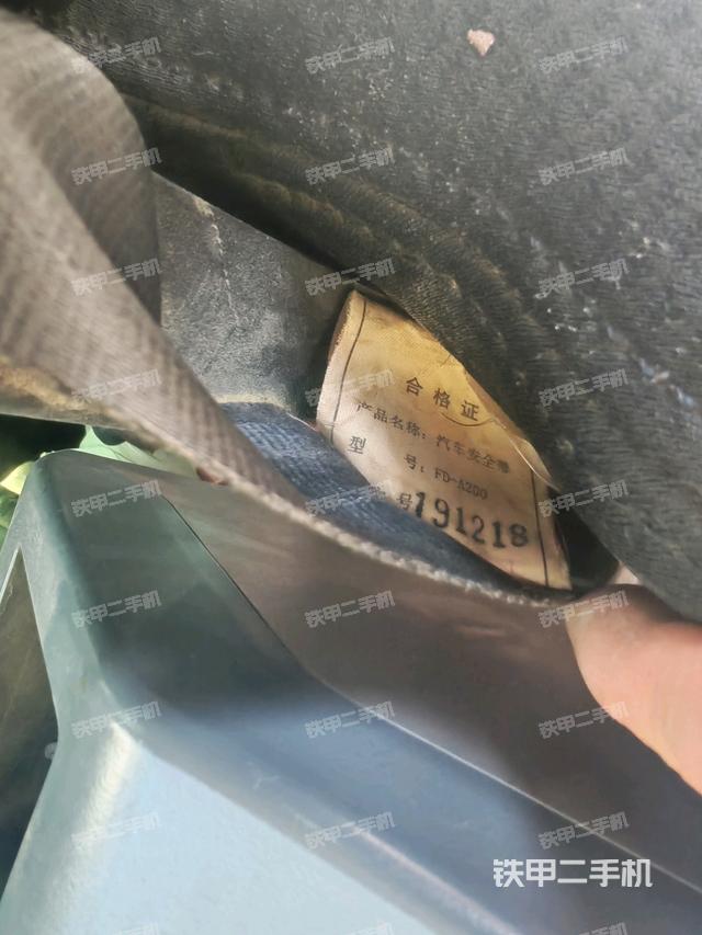 駕駛室正側(cè)(駕駛室部分) 駕駛室正側(cè)(駕駛室部分)