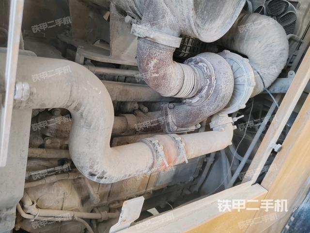 散熱器正面(動力系統(tǒng)) 散熱器正面(動力系統(tǒng))