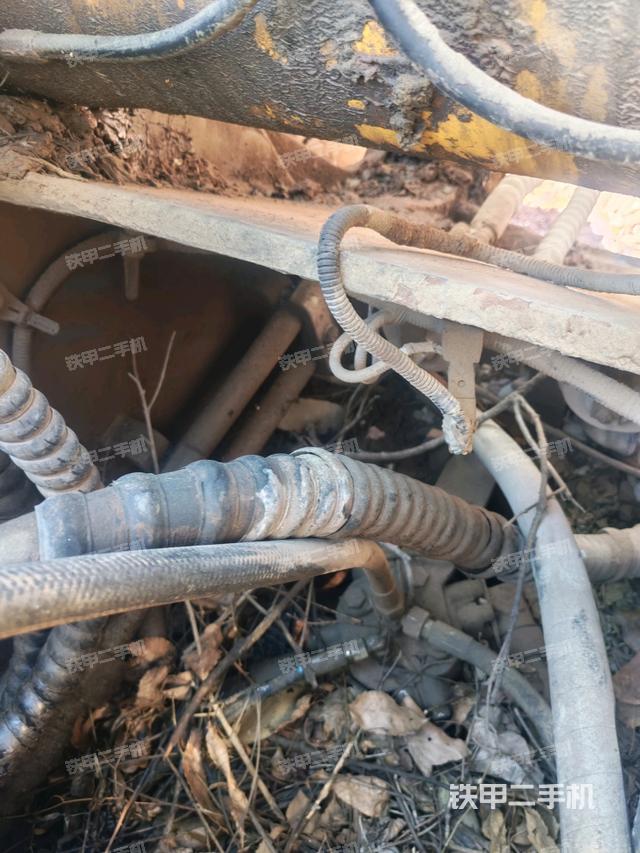 中央回轉(zhuǎn)接頭特寫(上車部件) 中央回轉(zhuǎn)接頭特寫(上車部件)