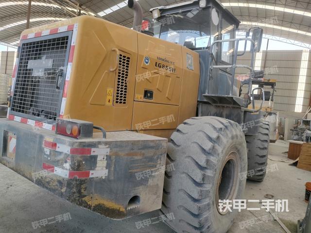 右后45°(整機外觀) 右后45°(整機外觀)