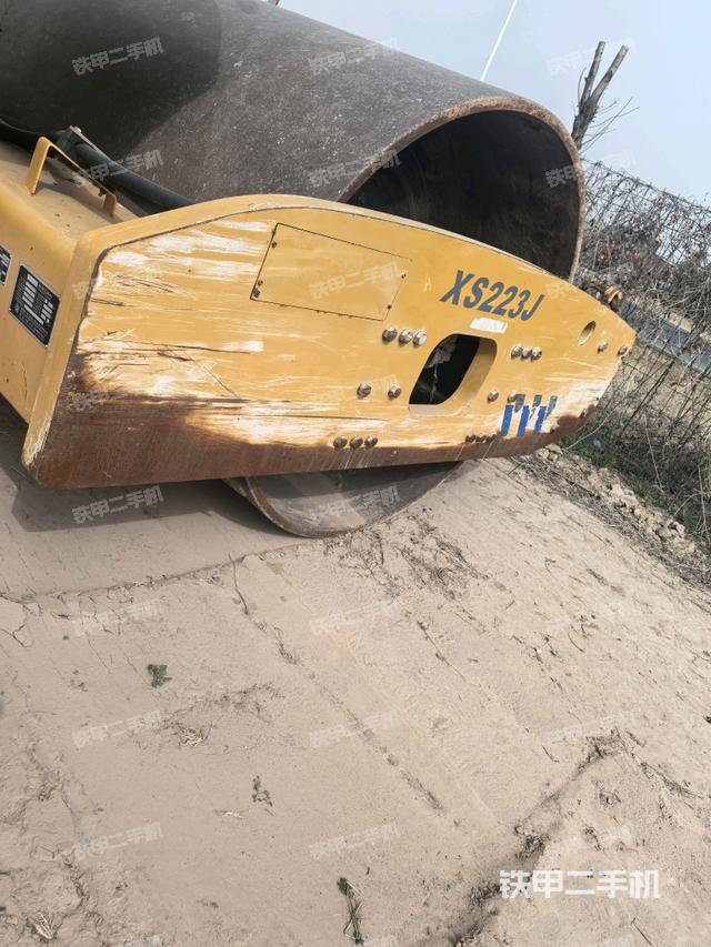 前車架正左側(cè)(壓路機(jī)前后車架) 前車架正左側(cè)(壓路機(jī)前后車架)