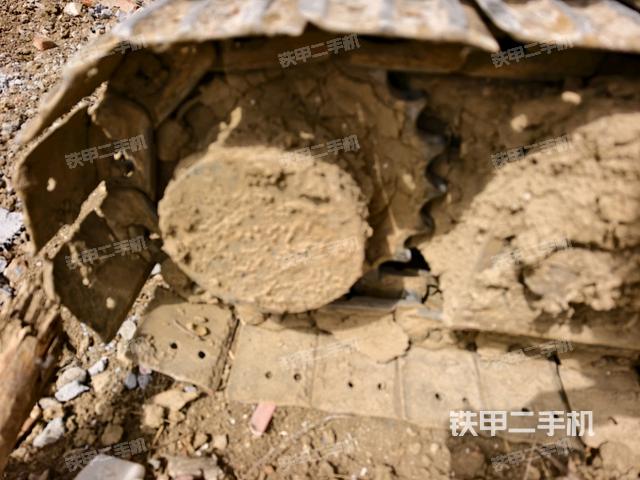 右側(cè)履帶整體?（行走機構(gòu)）