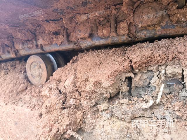 左側履帶整體?（行走機構）