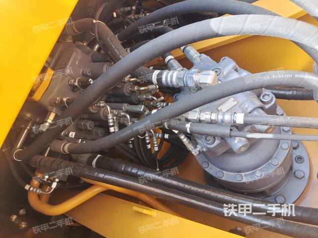 驾驶室顶部俯视（上车部件）