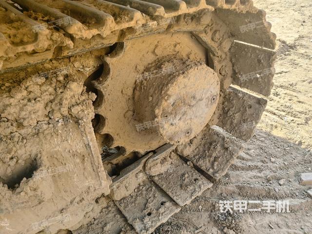 右驅(qū)動(dòng)輪（行走機(jī)構(gòu)）