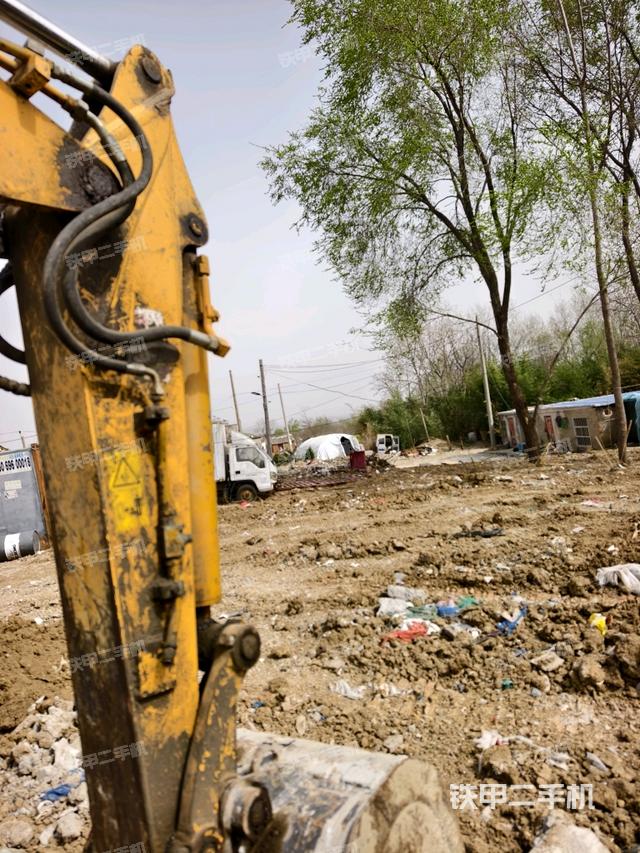 小臂整體右前（工作和回轉裝置）