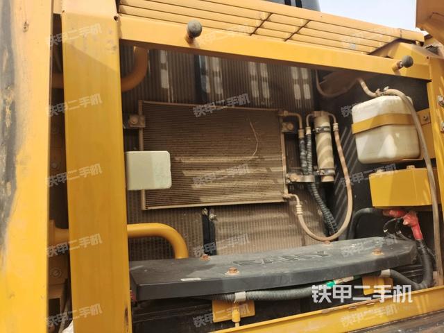 液壓泵斜45?左（大件艙室）