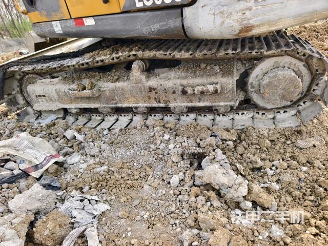 左側履帶整體?（行走機構）