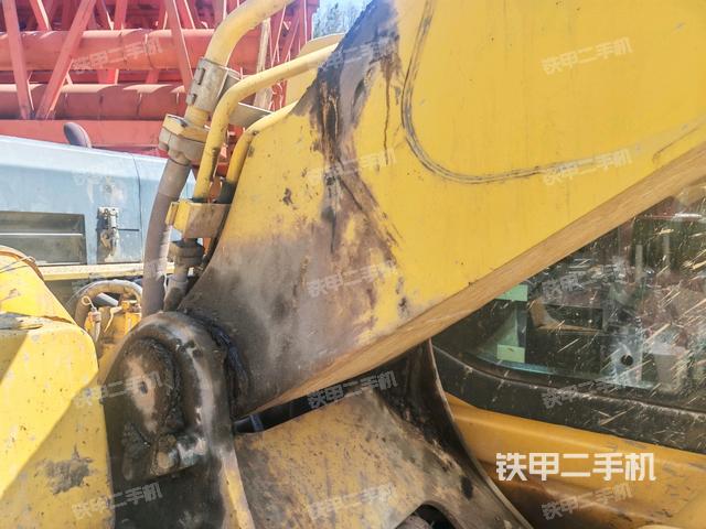 大臂根部?斜視(工作和回轉(zhuǎn)裝置) 大臂根部?斜視(工作和回轉(zhuǎn)裝置)