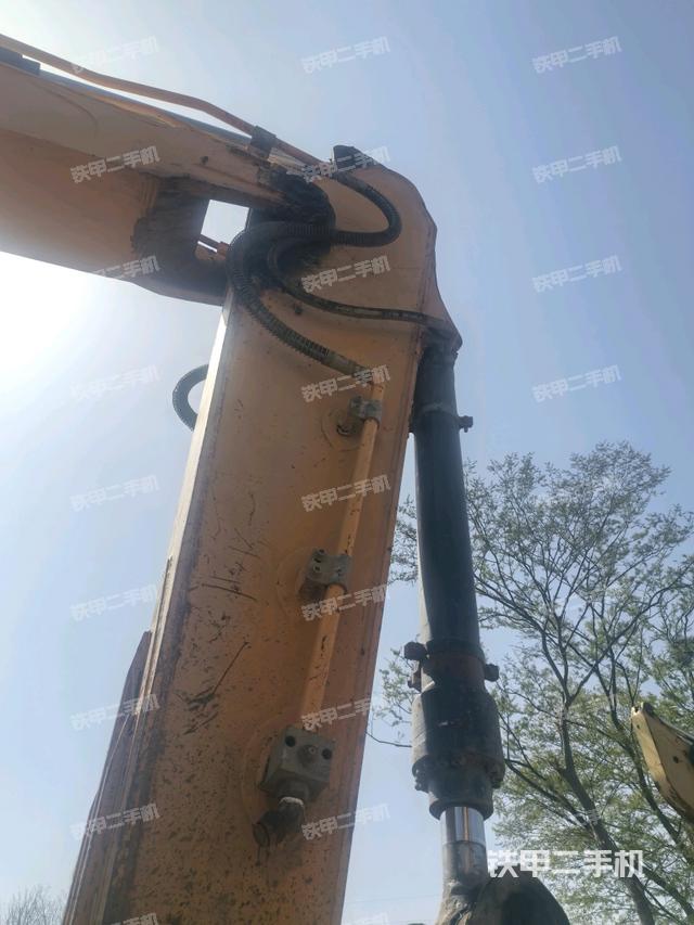 小臂整體右前(工作和回轉裝置) 小臂整體右前(工作和回轉裝置)