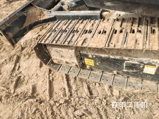 右側(cè)履帶整體?（行走機構(gòu)）