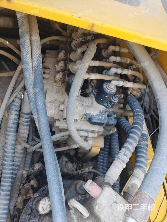 駕駛室頂部俯視(上車部件) 駕駛室頂部俯視(上車部件)