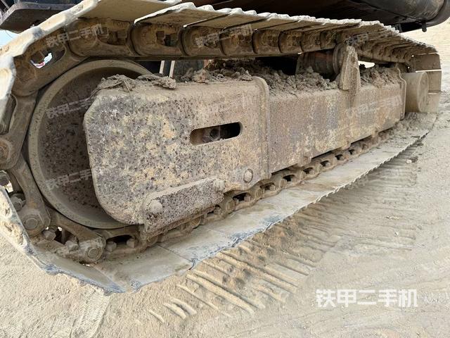 单侧履带整体（整机外观）