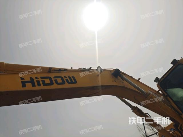 大臂根部?斜視(工作和回轉(zhuǎn)裝置) 大臂根部?斜視(工作和回轉(zhuǎn)裝置)