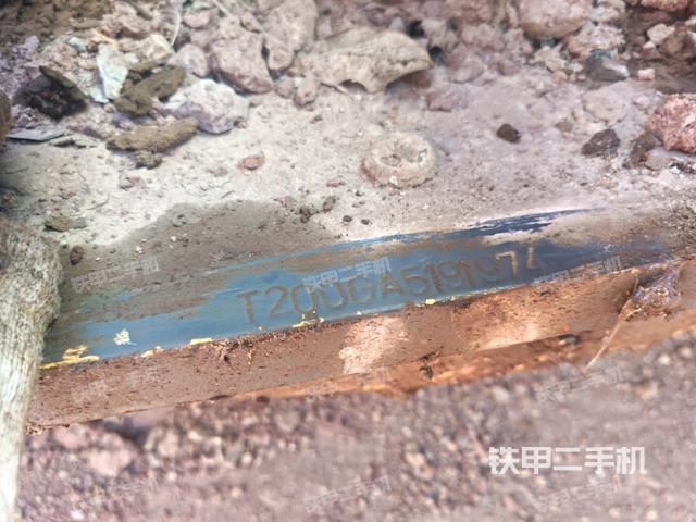 小臂整體右前(工作和回轉(zhuǎn)裝置) 小臂整體右前(工作和回轉(zhuǎn)裝置)