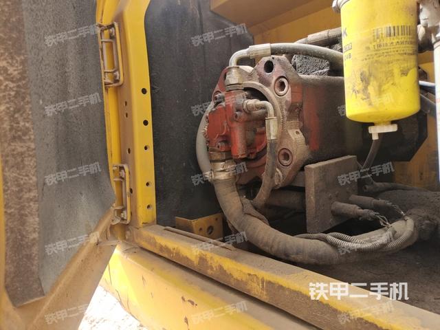 液壓泵斜45?左(大件艙室) 液壓泵斜45?左(大件艙室)