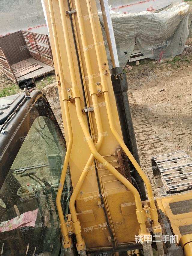 鏟斗右后整體（工作和回轉(zhuǎn)裝置）