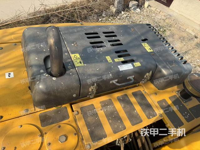 駕駛室頂部（整機(jī)外觀）