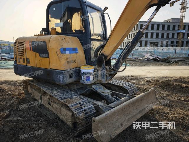 整機(jī)右后45°(整機(jī)外觀) 整機(jī)右后45°(整機(jī)外觀)