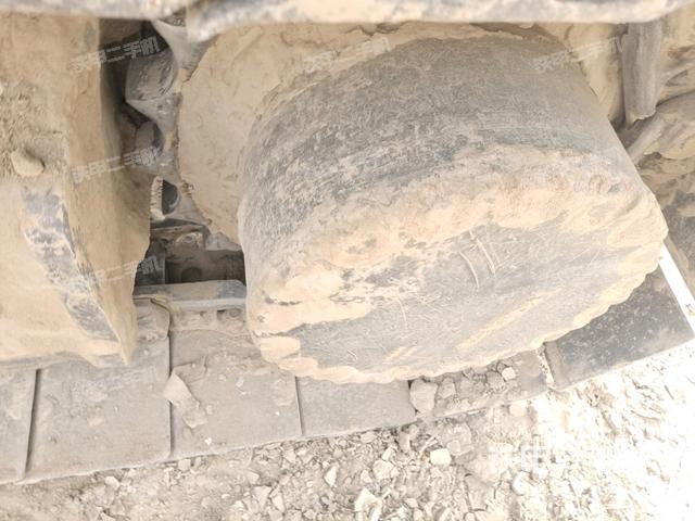 右驅(qū)動輪(行走機構(gòu)) 右驅(qū)動輪(行走機構(gòu))