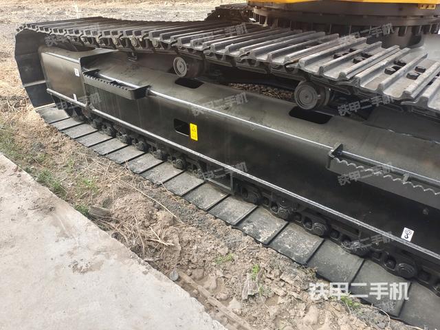 右侧履带整体（行走机构）