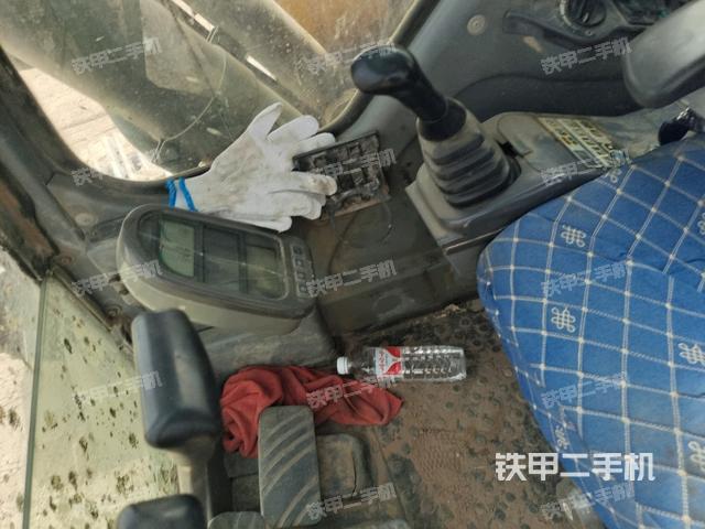 座椅后部(駕駛室部分) 座椅后部(駕駛室部分)