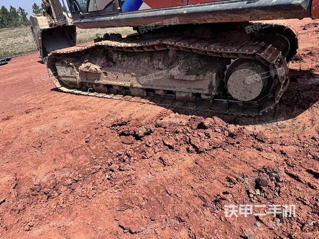 右側(cè)行走馬達(dá)蓋板（行走機(jī)構(gòu)）