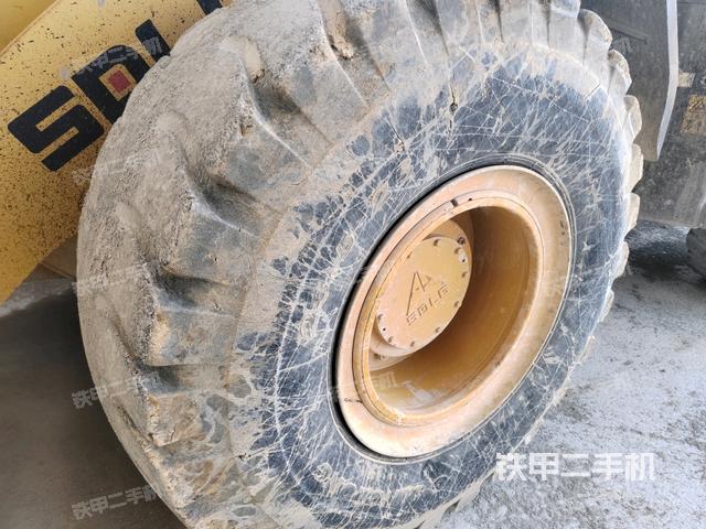 左后輪（行走機構(gòu)）