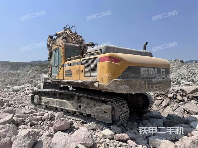 右后45(整機外觀) 右后45(整機外觀)
