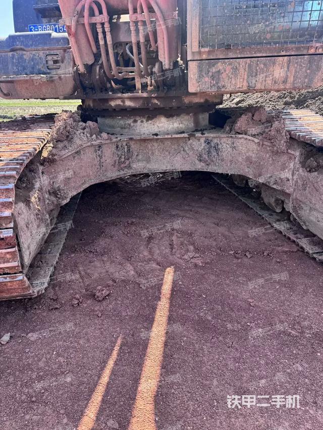 大臂背部俯視（工作和回轉(zhuǎn)裝置）