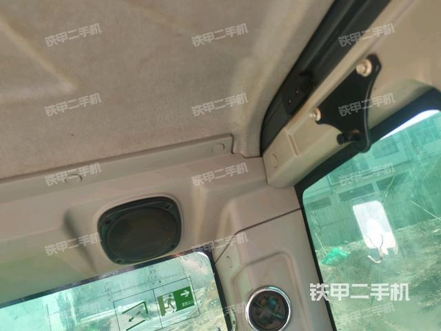 右側(cè)玻璃角標(駕駛室部分) 右側(cè)玻璃角標(駕駛室部分)