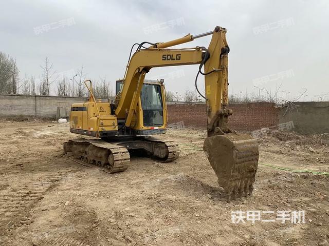 單側(cè)履帶整體（整機(jī)外觀）