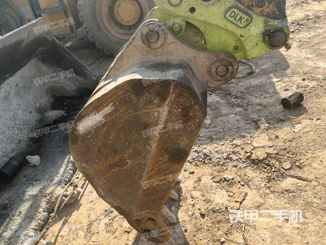 鏟斗45度（工作和回轉(zhuǎn)裝置）