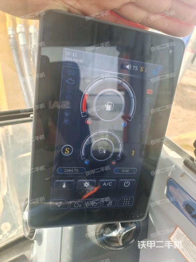 座椅右側(cè)控制臺/鑰匙門/油門/含右手柄（駕駛室部分）