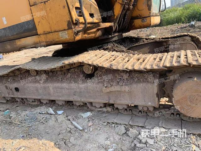 單側(cè)履帶整體（整機(jī)外觀）