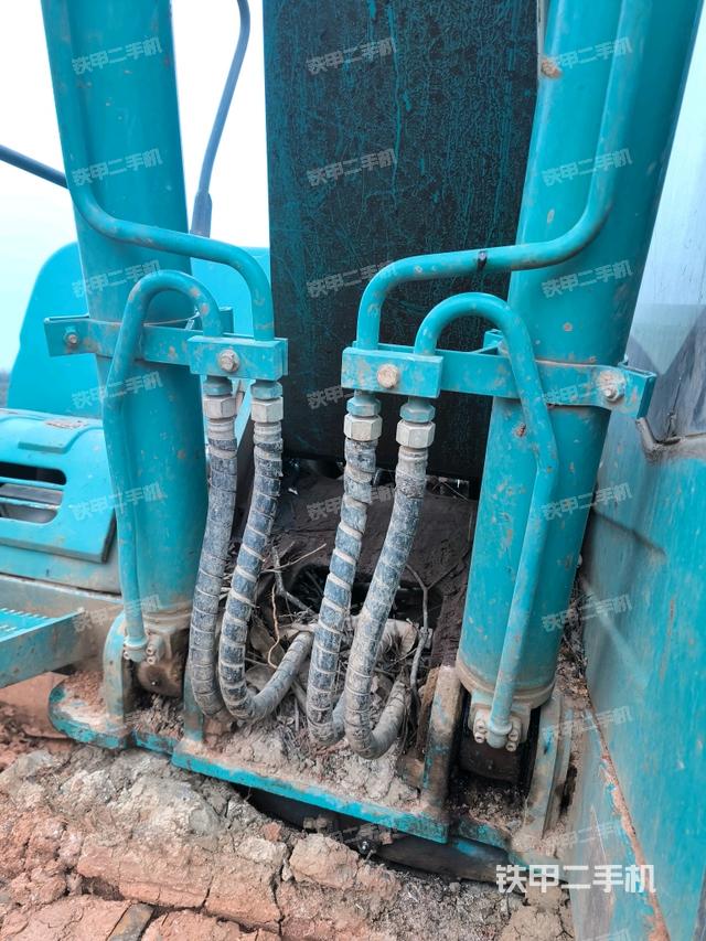 大臂油缸整體?豎拍（工作和回轉裝置）