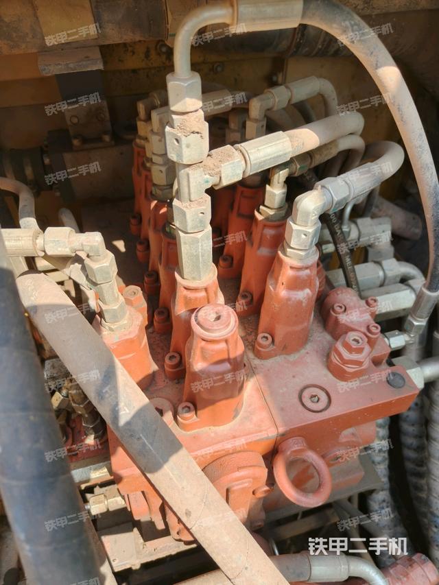 分配閥（上車部件）