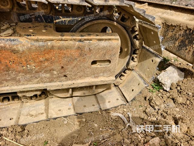 右導向輪(行走機構) 右導向輪(行走機構)