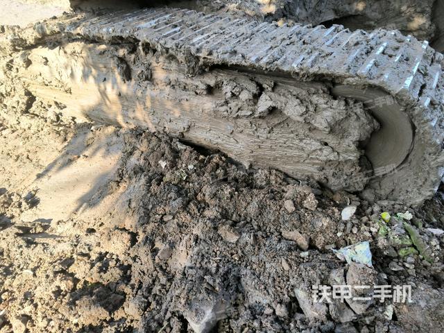 左側(cè)履帶整體?（行走機(jī)構(gòu)）