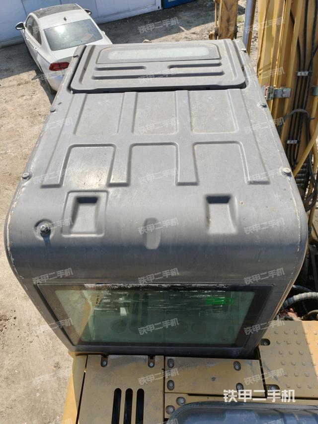 駕駛室頂部俯視（上車部件）