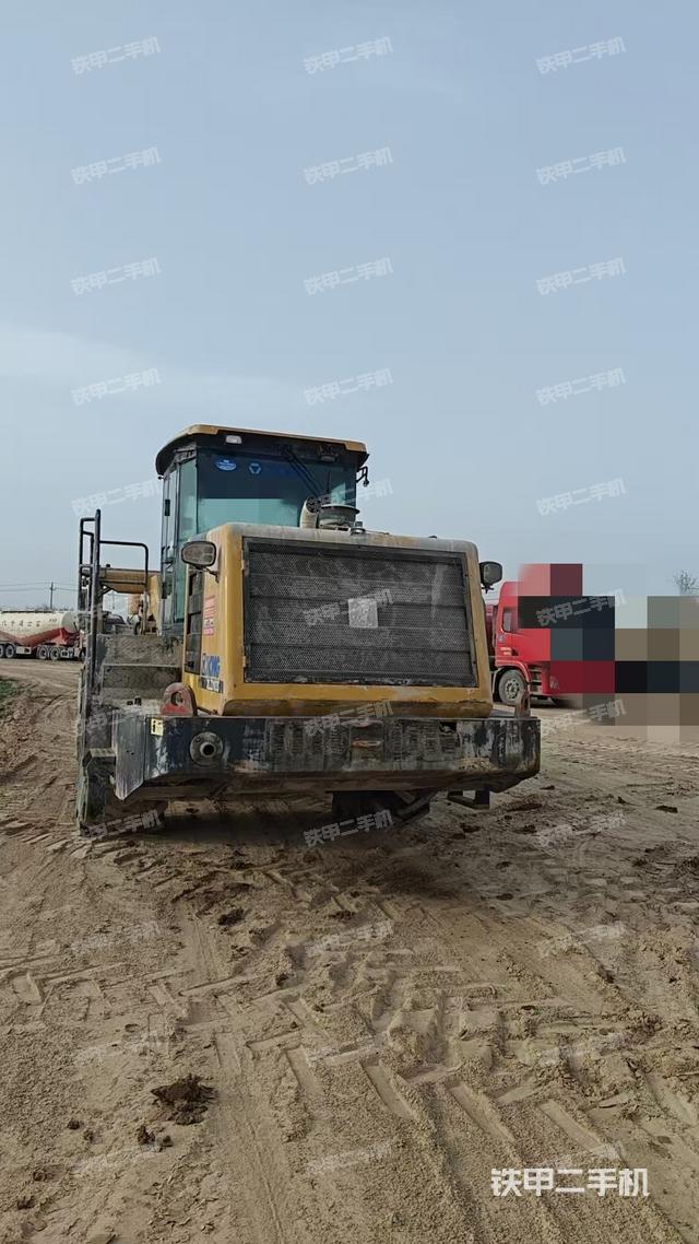 整機左側(cè)（設備外觀及核心部件）