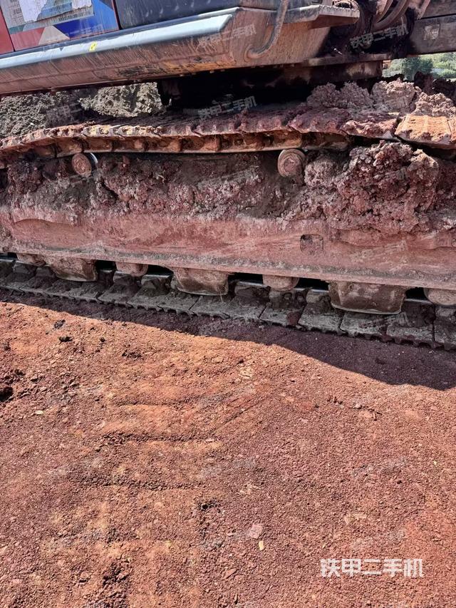 左側(cè)行走馬達(dá)蓋板（行走機(jī)構(gòu)）