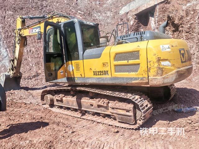 左后45(整機外觀) 左后45(整機外觀)