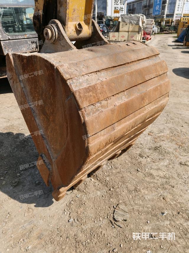 小臂整體左后（工作和回轉(zhuǎn)裝置）