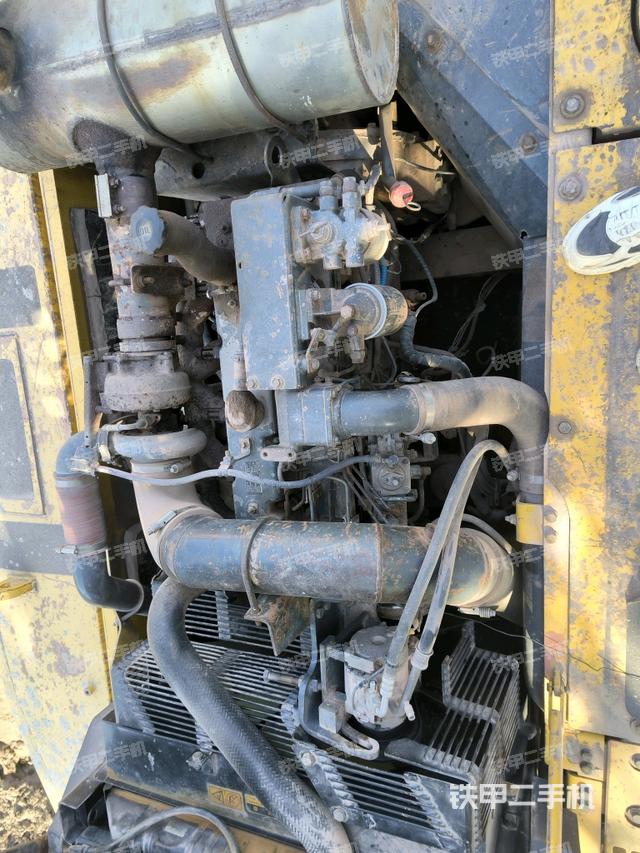 發(fā)動(dòng)機(jī)室（上車部件）